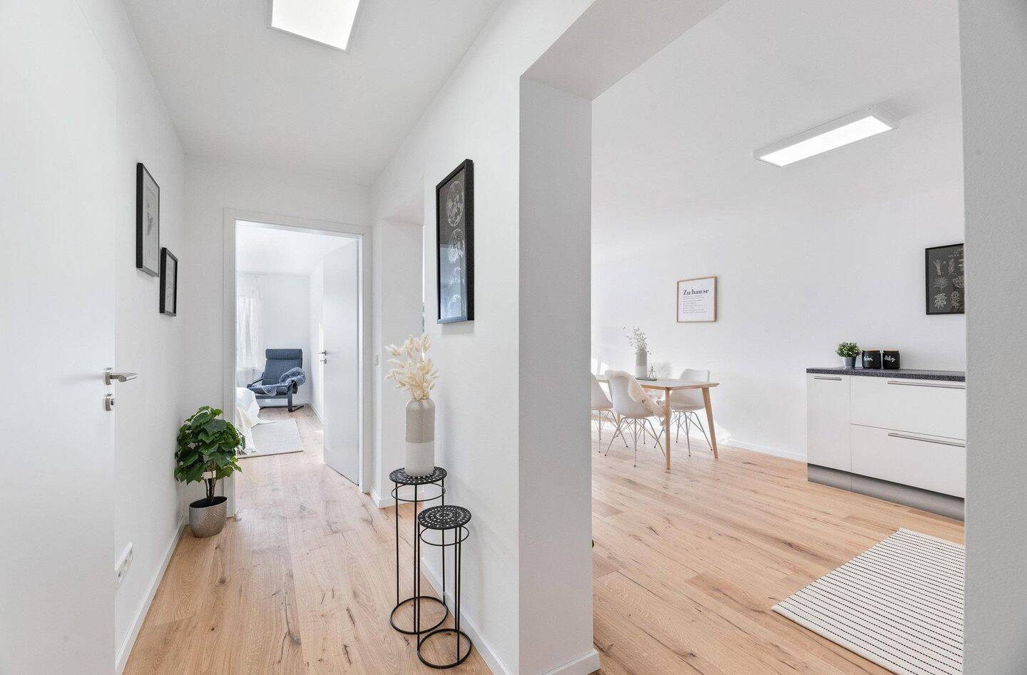 ***2-ZIMMER-WOHNUNG MIT SONNENTERRASSE IN STUTTGART VAIHINGEN DACHSWALD - FREI ZUM EINZUG***