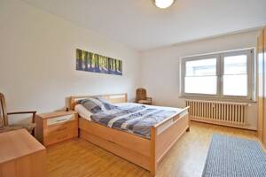 TR-Ruwer: Schönes Zwei-Parteienhaus mit Terrasse und zwei Garagen in beliebter Wohnlage – 54292 Trier – Vorschaubild 8