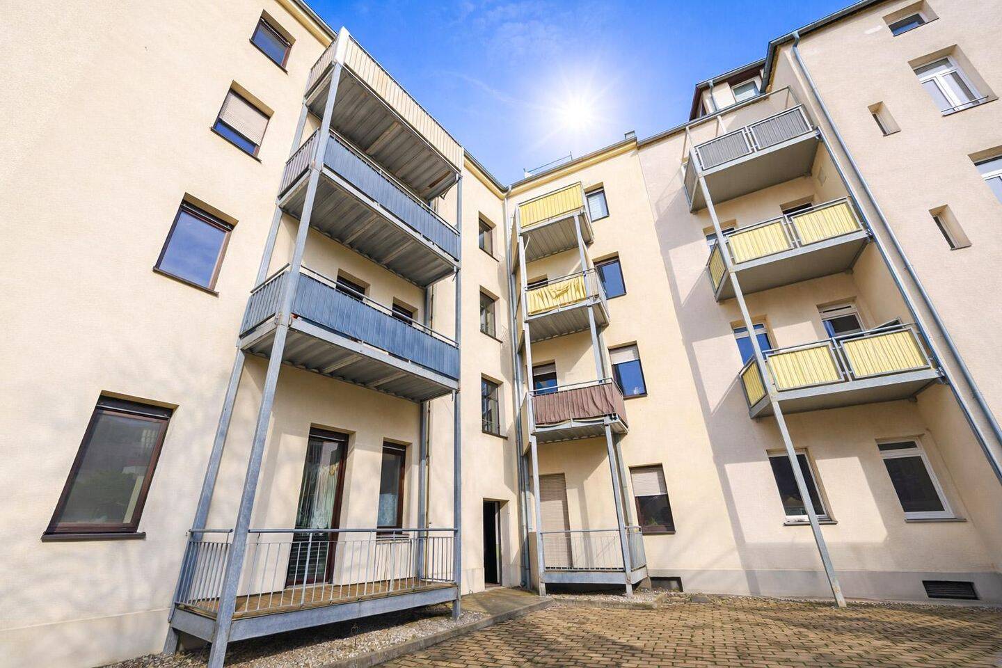 Charmante Dachgeschoss -Maisonette | 3 Zimmer | Balkon und Gäste-WC – Leipzig – Vorschaubild 4