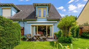 Attraktive Doppelhaushälfte mit Garten, Carport und vielseitigen Nutzungsmöglichkeiten – 12621 Berlin – Vorschaubild 2