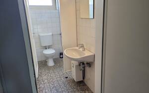 günstige Zimmer buchen in Stuttgart ab 1 Monat für Wohnen auf Zeit – 70327 Stuttgart – Vorschaubild 6