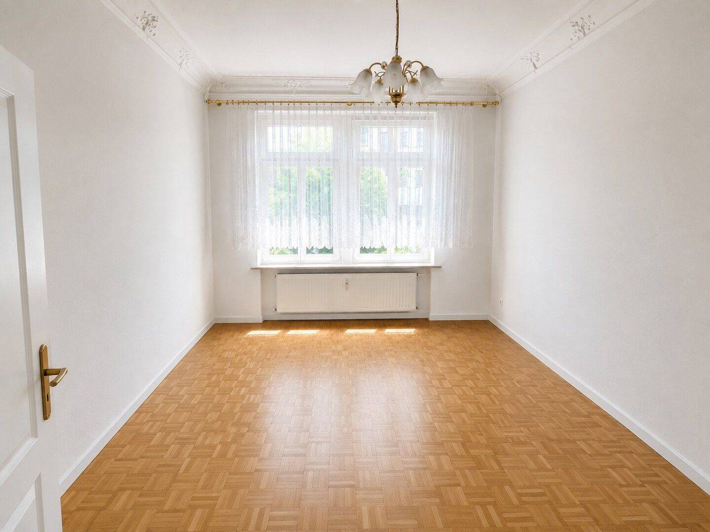 2-Zimmer-Altbauwohnung | ca. 60 m² | Küche | Besichtigung am 20.7