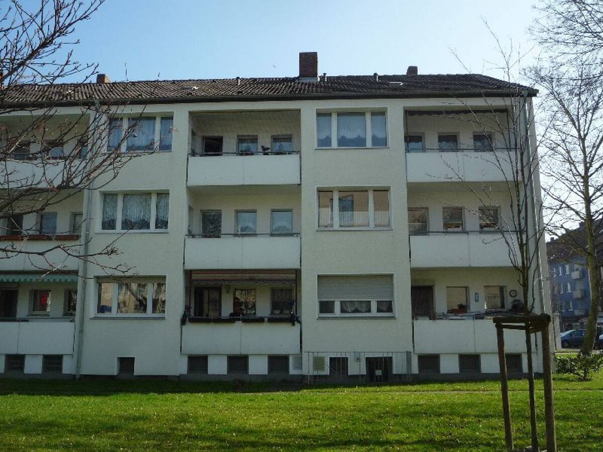 +++ Duisburg - Wanheim, 3-Zimmerwohnung mit Balkon +++ – 47055 Duisburg – Bild 1 von 9