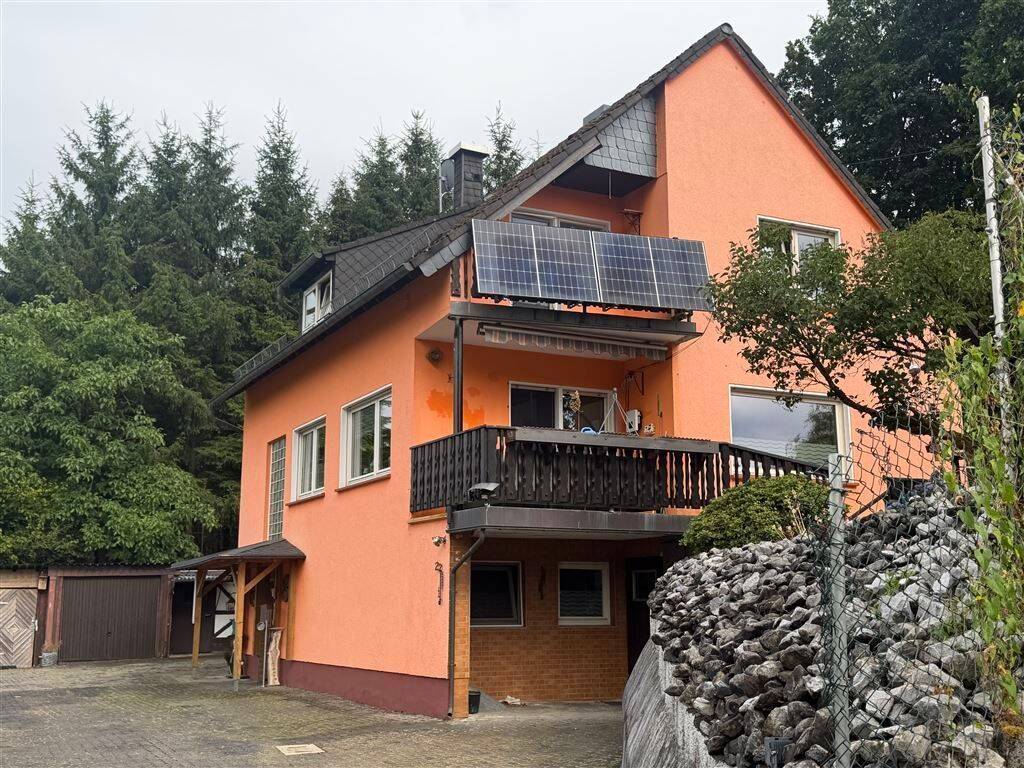 Wissen-Bitzen! Einfamilienhaus in Ortsrandlage mit Aussicht, Top Zustand! – Bitzen – Vorschaubild 2