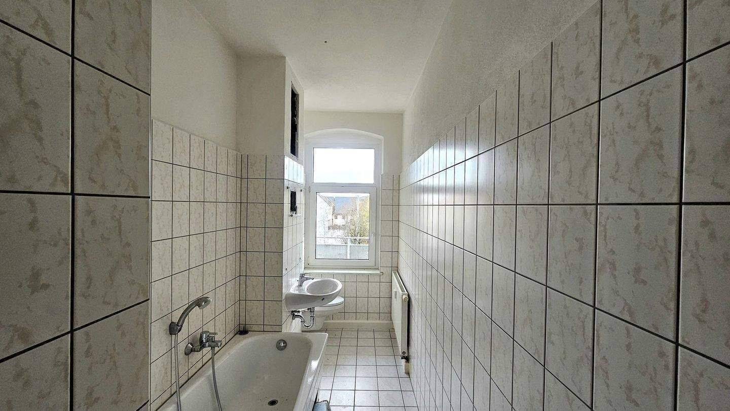 Großzügige 2-Raumwohnung mit großem Balkon – Chemnitz – Vorschaubild 4
