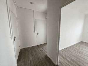 Geräumige Familienwohnung mit Balkon in Zwickau, Neuplanitz – 8062 Zwickau – Vorschaubild 7