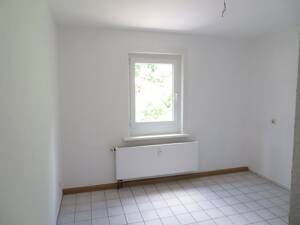 Neu sanierte 3-Raum-Wohnung (1.OG) in Lichte – 98724 Lichte – Vorschaubild 2