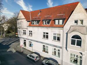 Gut gepflegtes Wohn- und Geschäftshaus mit Aufzug, Garagenhof und der Möglichkeit sein eigenes Gewerbe zu betreiben! – 44388 Dortmund – Vorschaubild 1