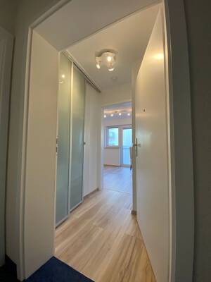 Hochwertige, möblierte 1-Zimmer-Wohnung inkl. TG-Stellplatz in Nürnberg – 90425 Nürnberg – Vorschaubild 2