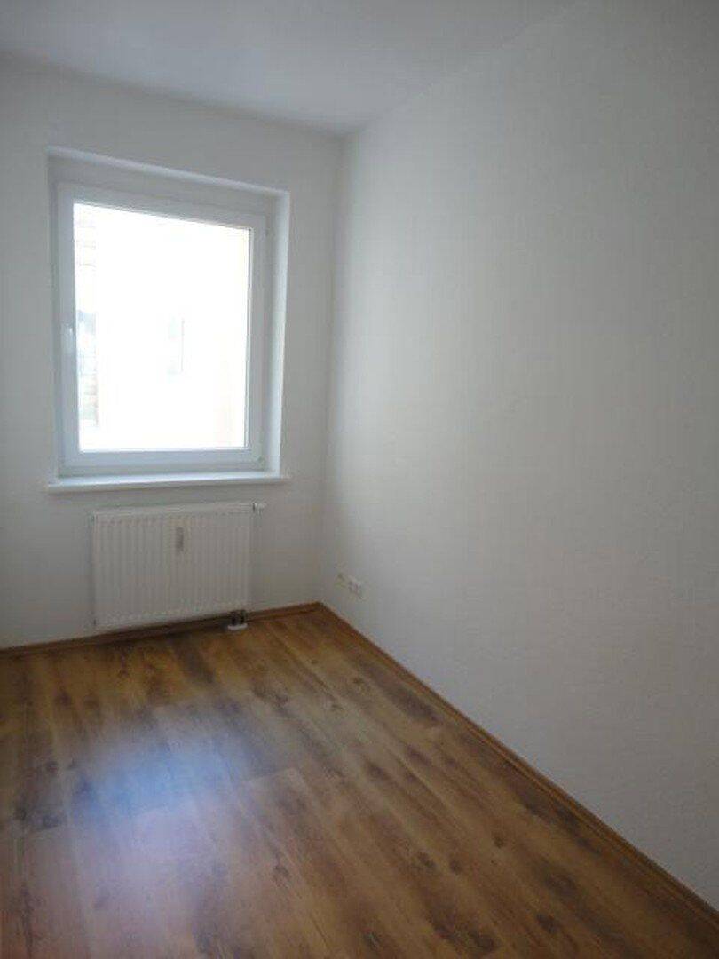 Hochwertige und schöne 4-Raumwohnung in guter Lage mit Wintergarten – Magdeburg – Vorschaubild 9