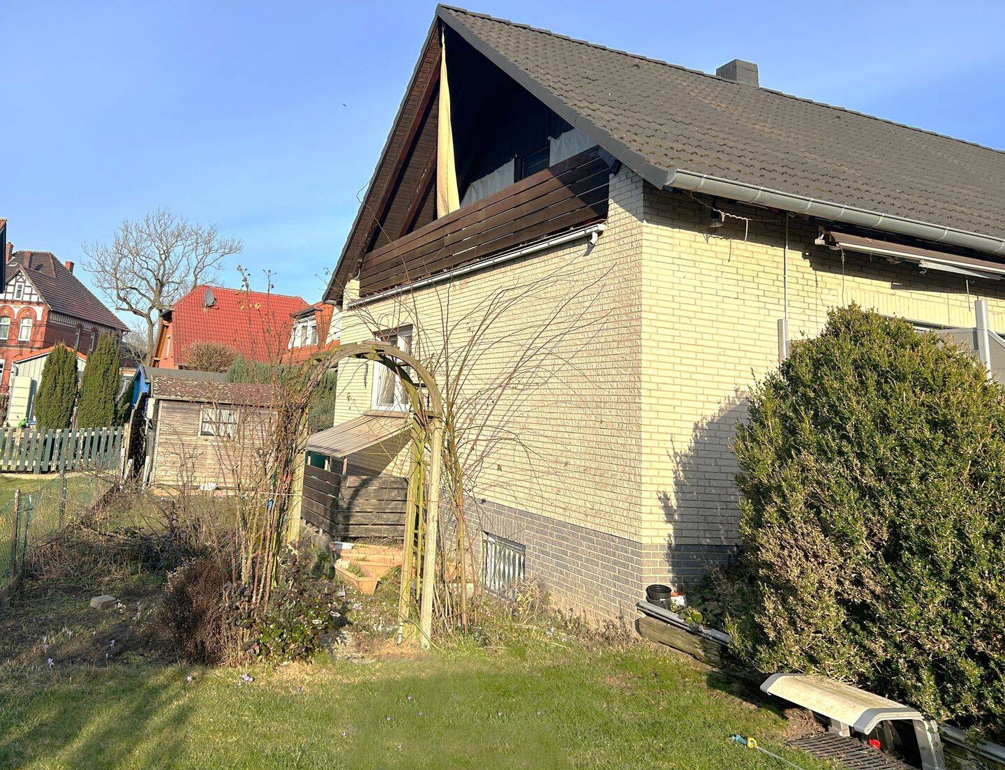 Hübsche 2,5 Zimmerwohnung mit Balkon im grünen Wunstorf