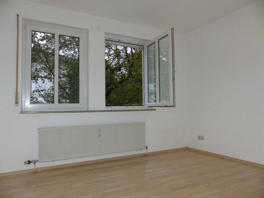 Wohnung mit idyllischem Garten – München – Vorschaubild 4