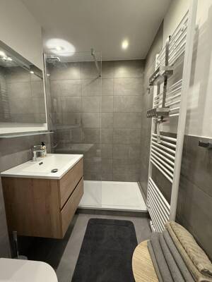Stilvoll sanierte & modern möblierte 1-Zi Wohnung in Toplage – 60598 Frankfurt am Main – Vorschaubild 5
