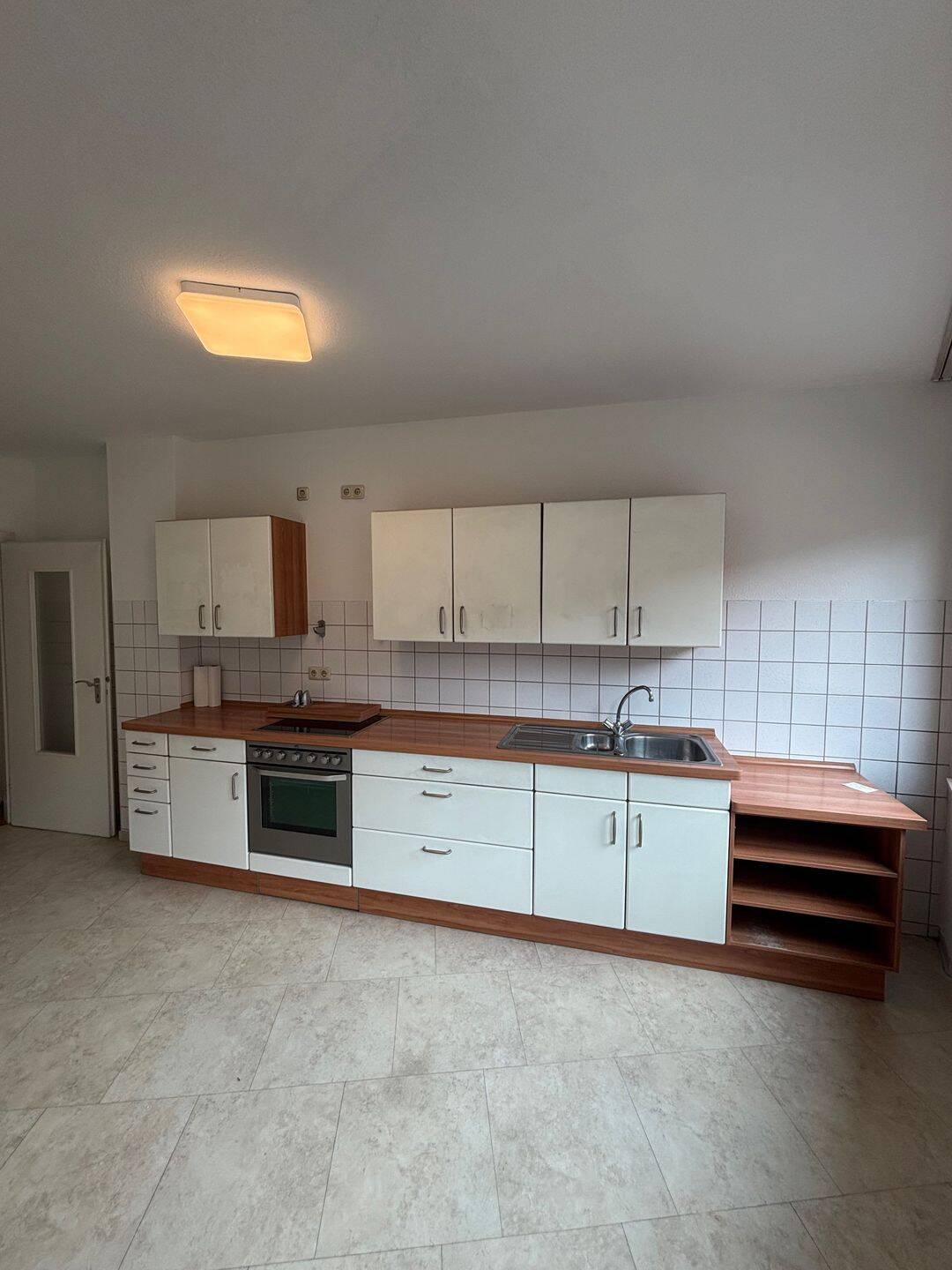 Helle Drei-Zimmer Wohnung Altbauwohnung mit Balkon in der Würzburger Innenstadt – Würzburg – Vorschaubild 5