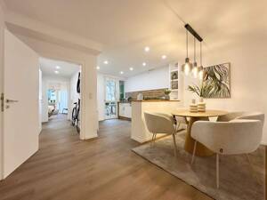 Einziehen und wohlfühlen - Stilvoll sanierte Wohnung mit Balkon & Gartenblick – 47198 Duisburg – Vorschaubild 7