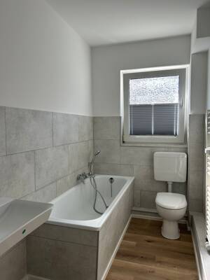 Frisch modernisiert mit Balkon in Remscheid-Lennep – 42897 Remscheid – Vorschaubild 4