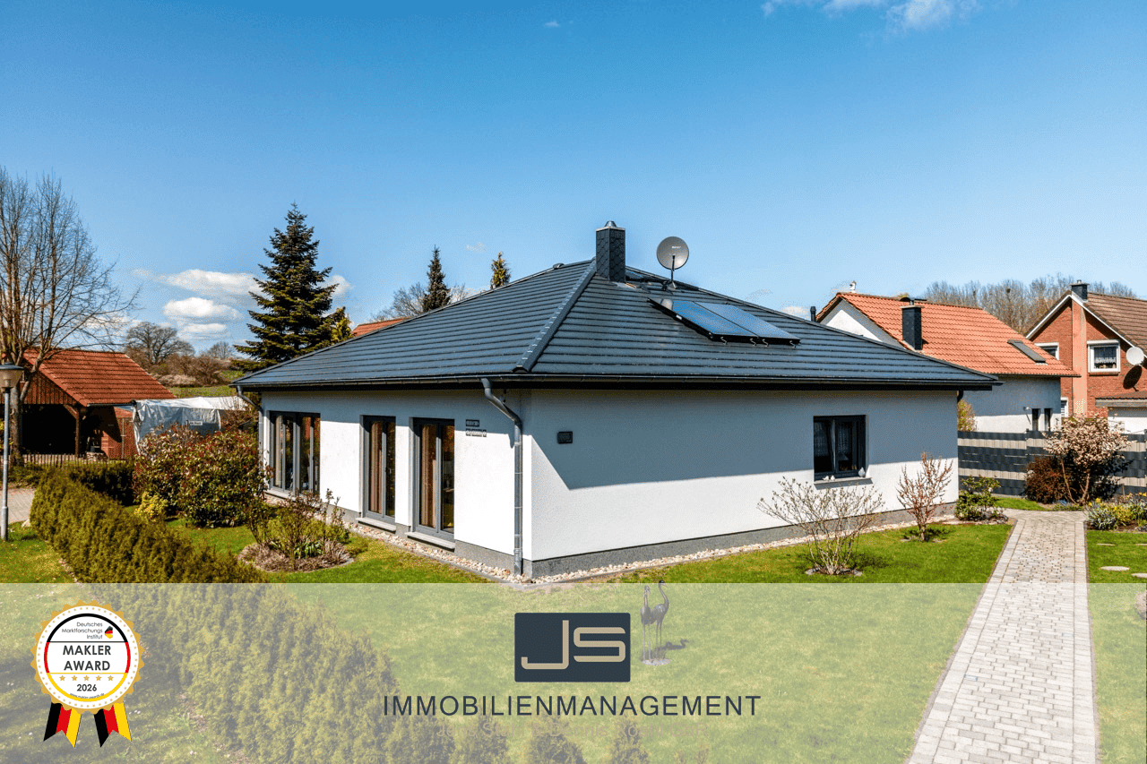 Barrierefreier Walmdachbungalow mit Sauna & Wintergarten nahe Müritz-Nationalpark