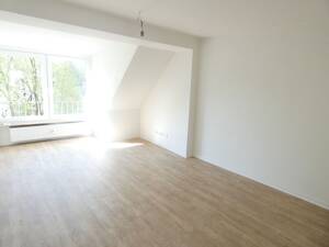 ** Modernisierte 2-Zi-DG-Wohnung in Frohnhausen** – 45144 Essen – Vorschaubild 9
