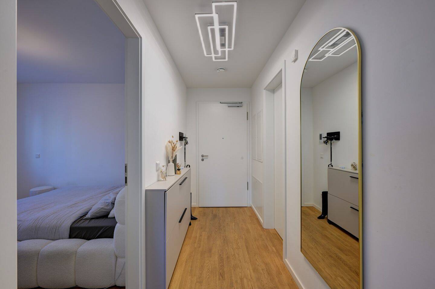Moderne 2-Zimmer-Gartenwohnung mit Terrasse - ideal für Eigennutzer/Kapitalanleger – München – Vorschaubild 5