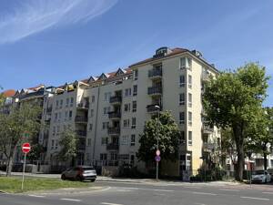 Perfekt zum Selbstwohnen - sonnige 2-Zimmer-Wohnung in Dresden-Striesen
