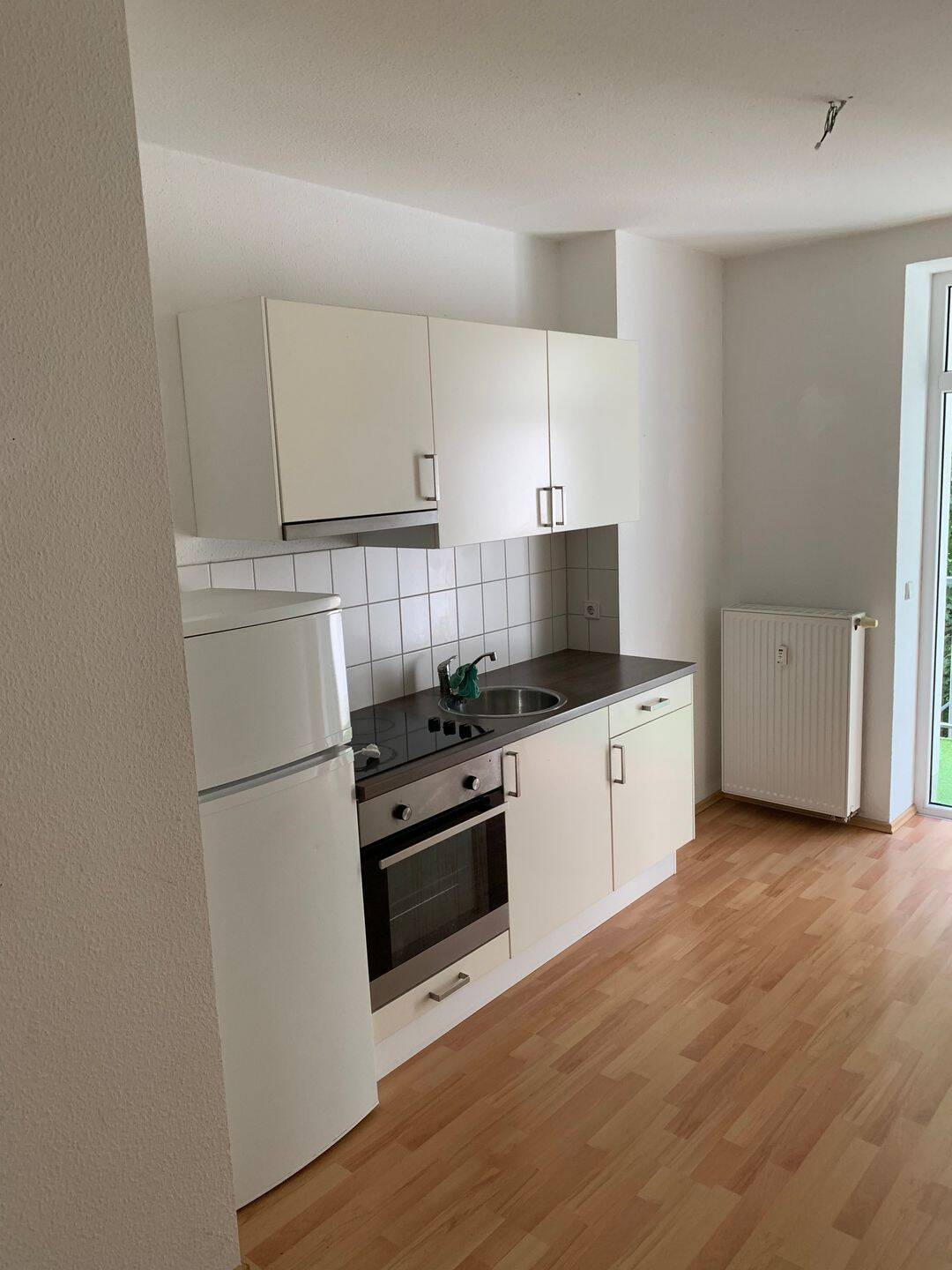 2-Raum, Einbauküche, Balkon, perfekt für WG, nahe Uni