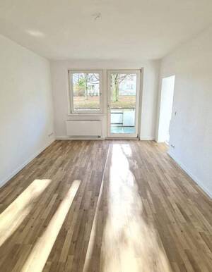 Ihr neues Zuhause! Attraktive Zwei-Zimmer-Wohnung – 9127 Chemnitz – Vorschaubild 3