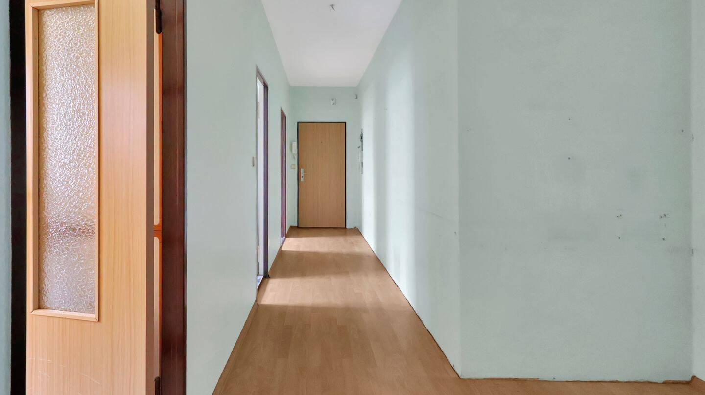 Wohnkomfort mit Potenzial: 4-Zimmer-Wohnung im Hochparterre – Berlin – Vorschaubild 7