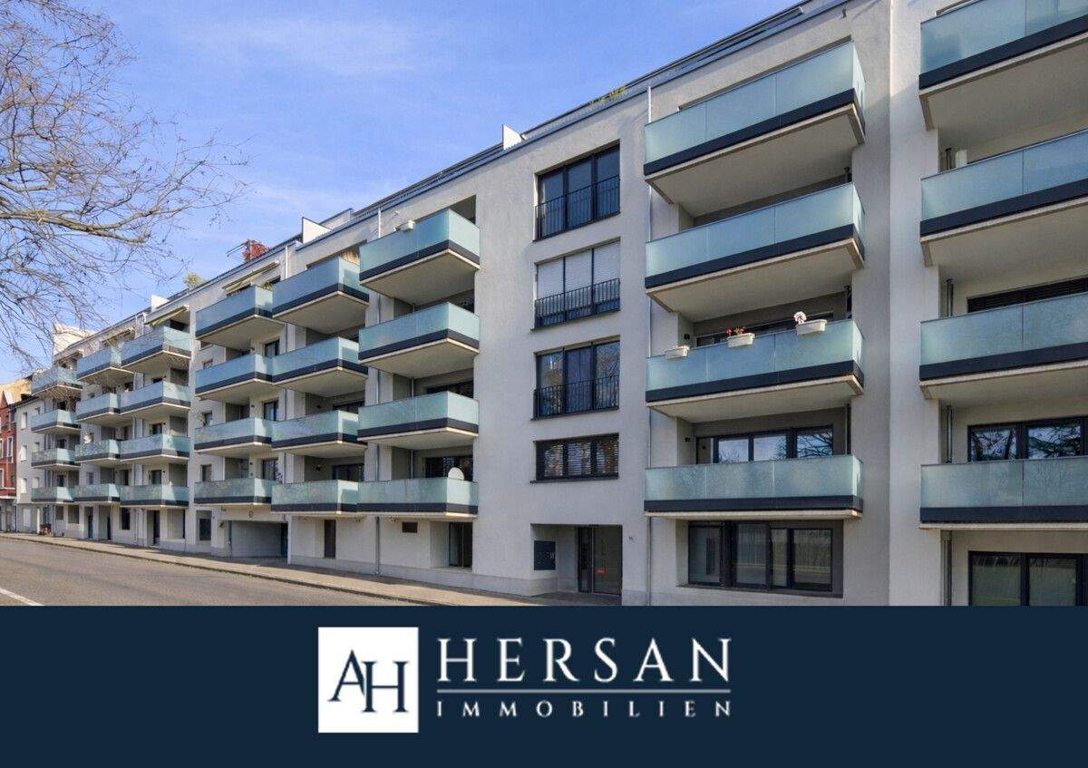 Hochmoderne Eigentumswohnung am Lousberg: Vier Zimmer und Balkon in gehobener Lage von Aachen! – Aachen – Bild 1 von 9