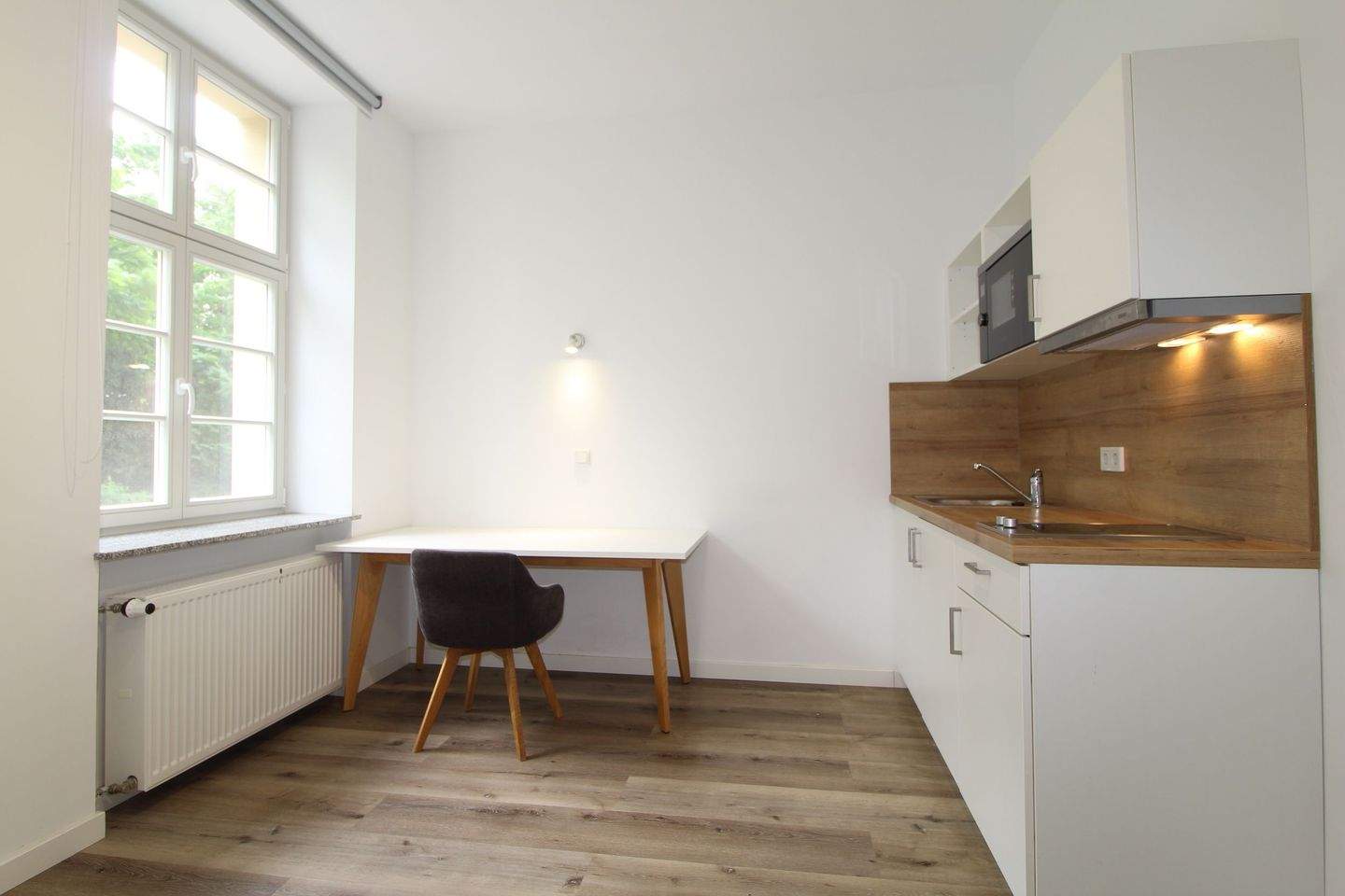 Möbliertes 1-Zimmer-Apartment in Magdeburg! All-Inclusive-Miete! – Magdeburg – Vorschaubild 2