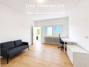 Charmantes, modernes WG-Zimmer mit Balkon in S-Mühlhausen – 70437 Stuttgart – Vorschaubild 1