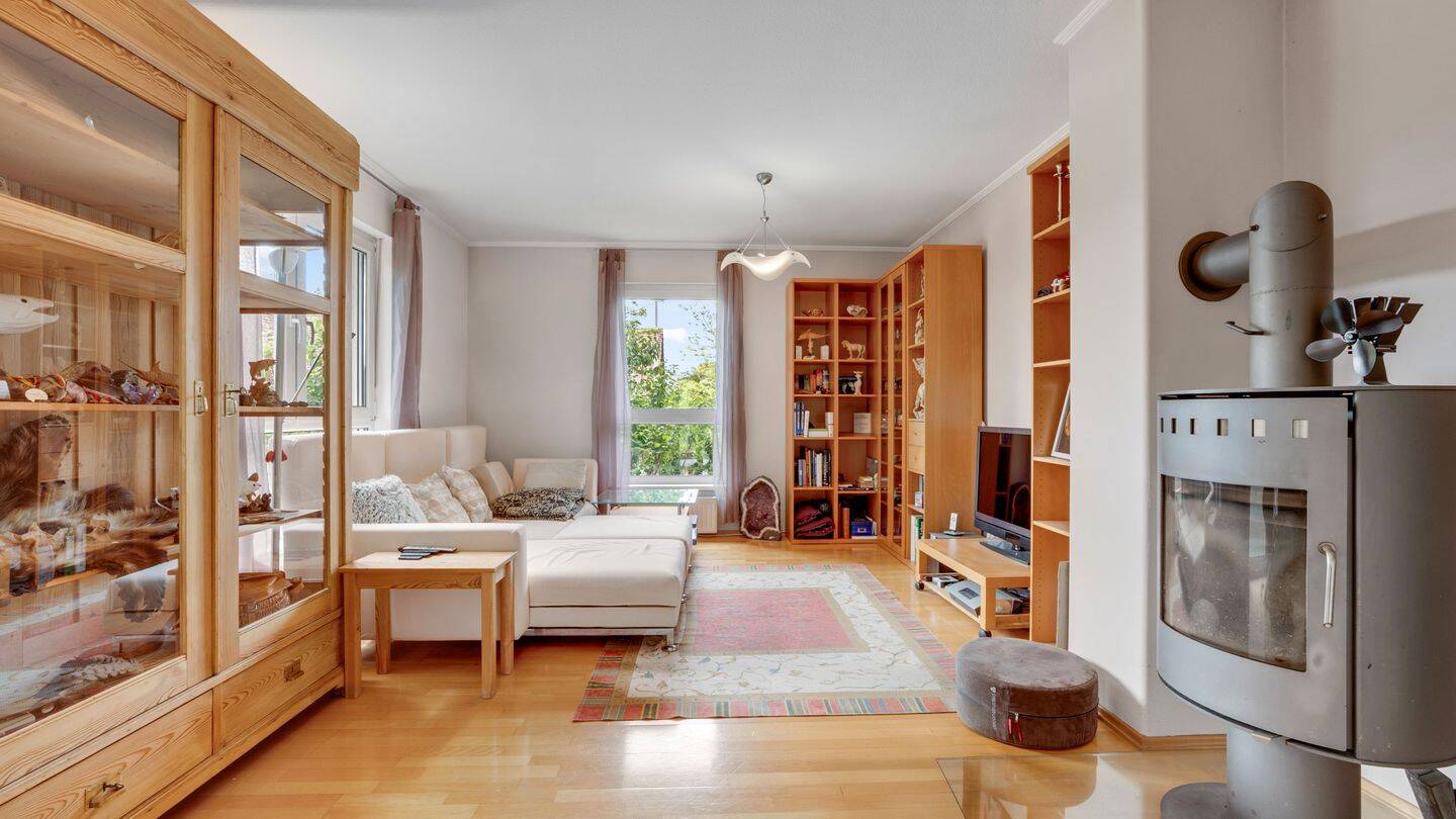 Idyllische Lage! Energieeffizientes Einfamilienhaus mit Balkon, Terrasse und optimaler Anbindung – Frensdorf – Vorschaubild 5