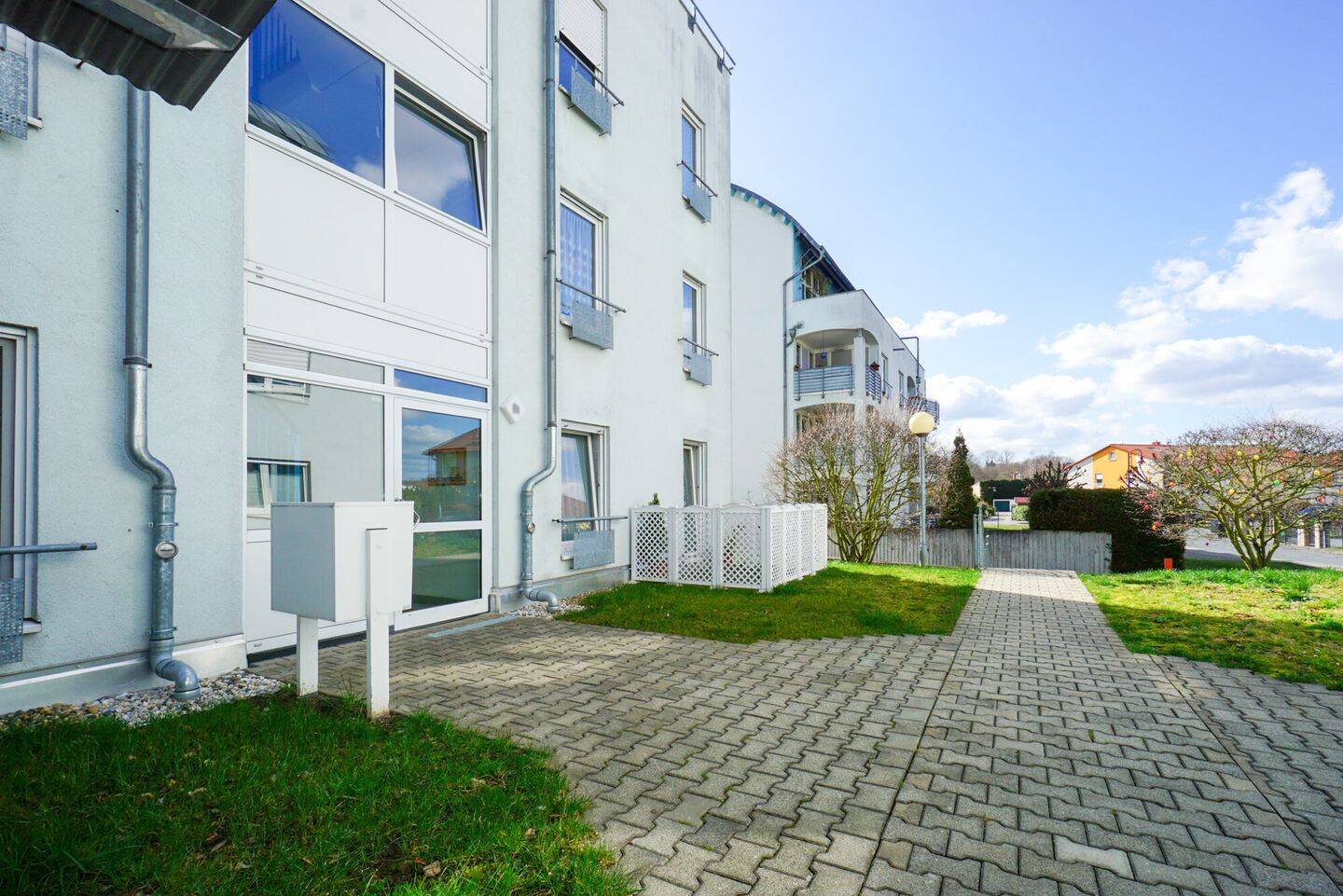 Sonnige Dachterrasse in zentraler Lage Pirnas! – Pirna – Vorschaubild 3