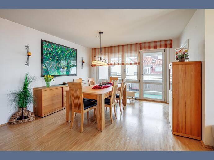 Möbliert: Gemütlich und modern möblierte 3-Zimmer Wohnung – München – Vorschaubild 2