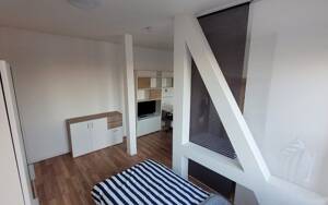 WG Zimmer Stuttgart - WG einfach finden bei urbanbnb - flexibel buchbar ab 1 Monat – 70188 Stuttgart – Vorschaubild 6