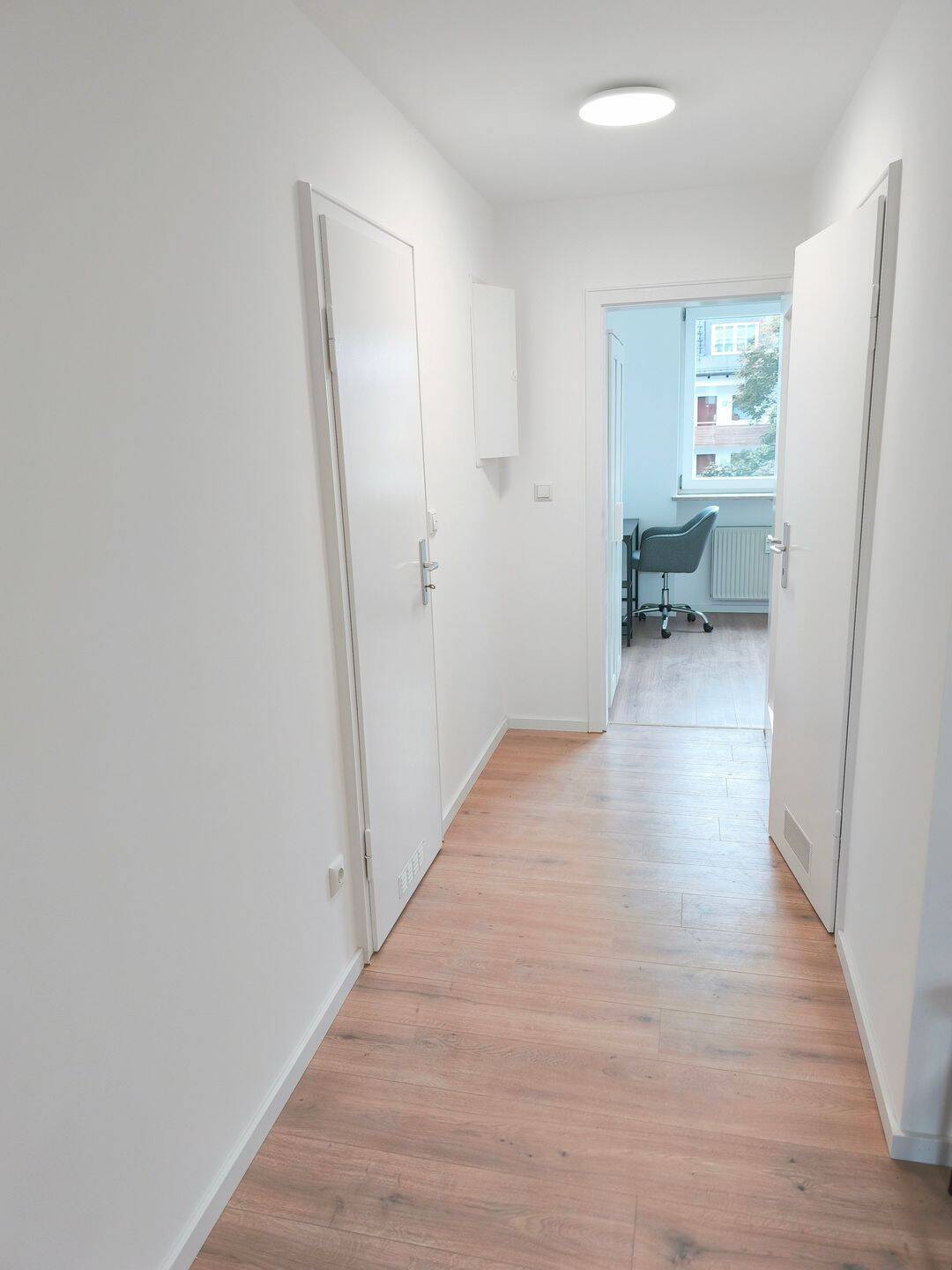 WG Zimmer in frisch renovierter Wohnung mit viel Licht und moderner Ausstattung – München – Vorschaubild 9