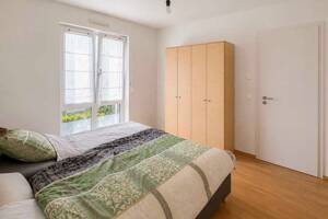 Moderne und Helle 2 Zimmer Wohnung in schöner Anlage mit Süd-Loggia und TG! – 81245 München – Vorschaubild 8