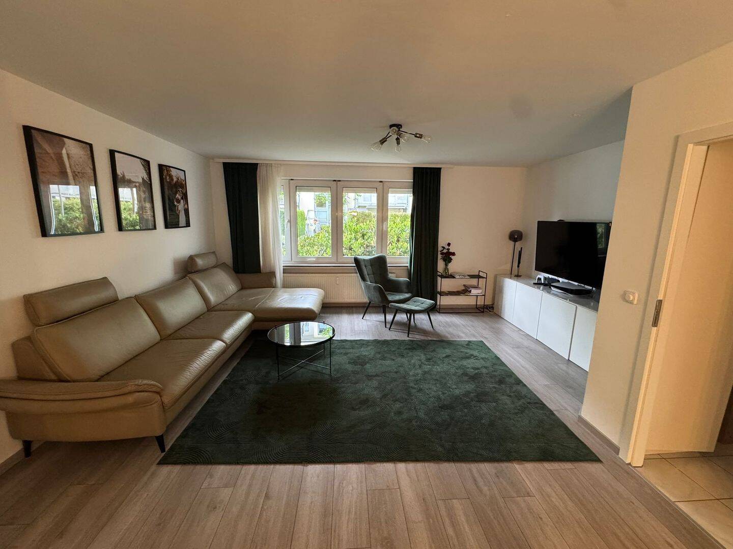 Moderne 3-Zimmer-EG-Wohnung mit Garten,Terasse & Tiefgarage – Augsburg – Vorschaubild 2