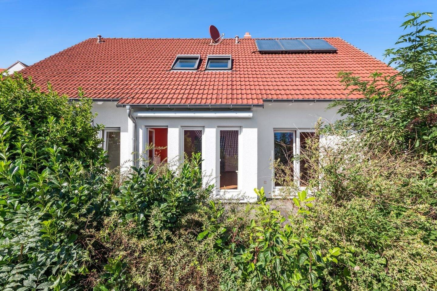 Neues Jahr - Eigenheim! 193 m² Wfl. mit flexibler Raumaufteilung, neue Heizung, ruhige Lage – Zolling – Bild 1 von 9