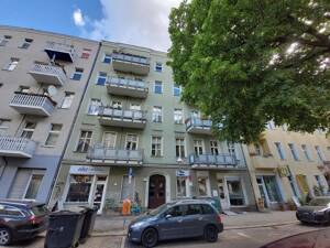 Provisionsfrei: Wohn- und Geschäftshaus in Berlin-Wedding mit Potenzial & solider Rendite