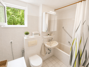 Viel Platz für Ihre Zukunft - attraktive 4-Zimmer-Wohnung in gepflegter Anlage! – 80939 München – Vorschaubild 9