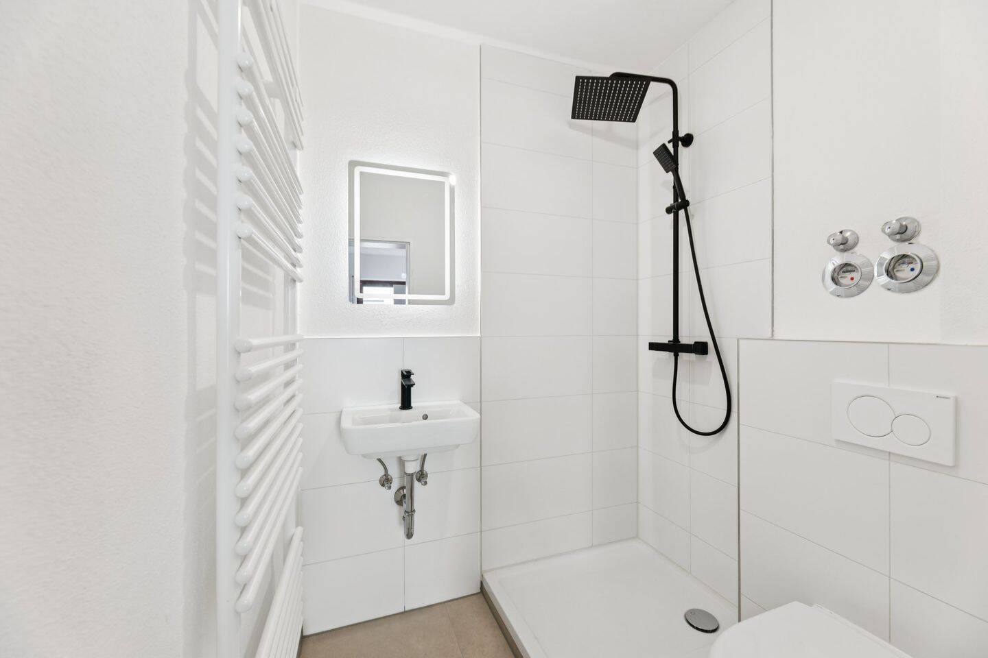 Ruhiges, modernes City-Apartment - Erstbezug nach Renovierung mitten in Erlangen – Erlangen – Vorschaubild 5