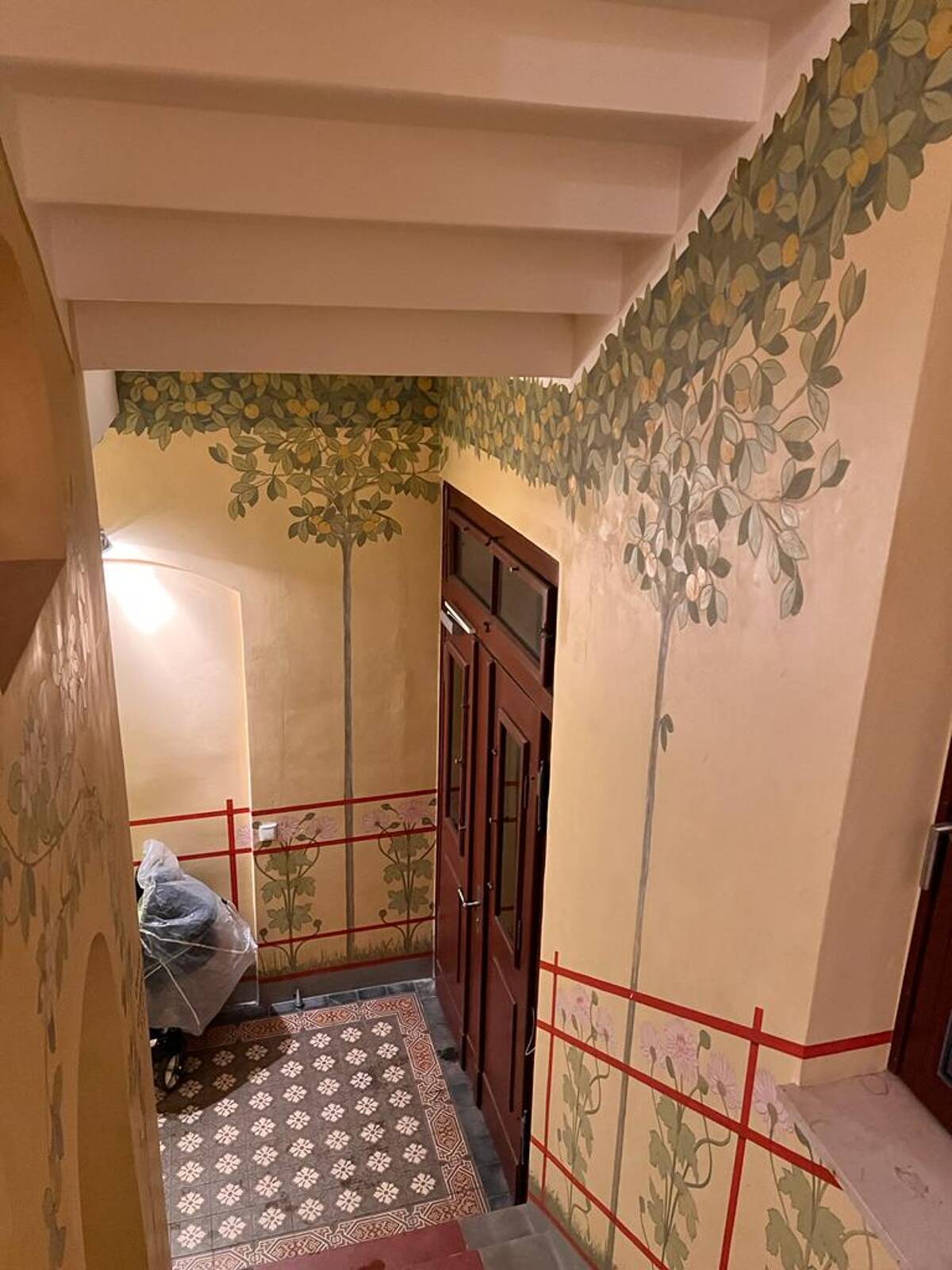 Wohnung mit hellem Bad und Stellplatz in Mickten im DG zu verkaufen – 1139 Dresden – Bild 1 von 9