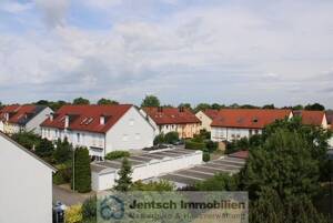 schöne sanierte 2-Raum-Dachgeschosswohnung mit Garage in beliebter Wohnlage von Merseburg zu vermieten – 6217 Merseburg – Vorschaubild 2