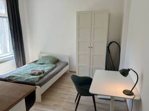 Schönes voll möbliertes Apartment am Tempelhofer Feld – 12049 Berlin – Vorschaubild 4