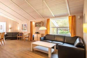 modernisiertes Ferienhaus mit Pool in Strandlage – 23570 Lübeck – Vorschaubild 4