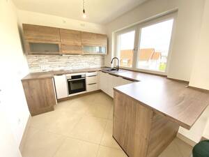 Neuwertige, sonnige 3 ½ Zimmer-Wohnung mit Balkon und 2 Bäder in Fürth-Poppenreuth, Nähe IKEA – 90765 Fürth – Vorschaubild 2