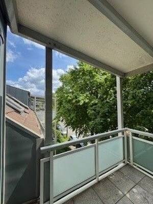 Helle Wohnung mit großem Balkon in der grünen Mitte – 47059 Duisburg – Vorschaubild 2