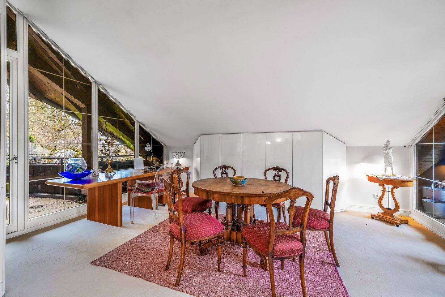 Großzügiges Wohnen auf zwei Ebenen in einer der besten Lagen Münchens. Exklusive 5-Zimmer-Wohnung – München – Vorschaubild 3