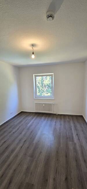 Sanierte 2 Zimmer Wohnung in Gelsenkirchen zu vermieten – 45899 Gelsenkirchen – Vorschaubild 3