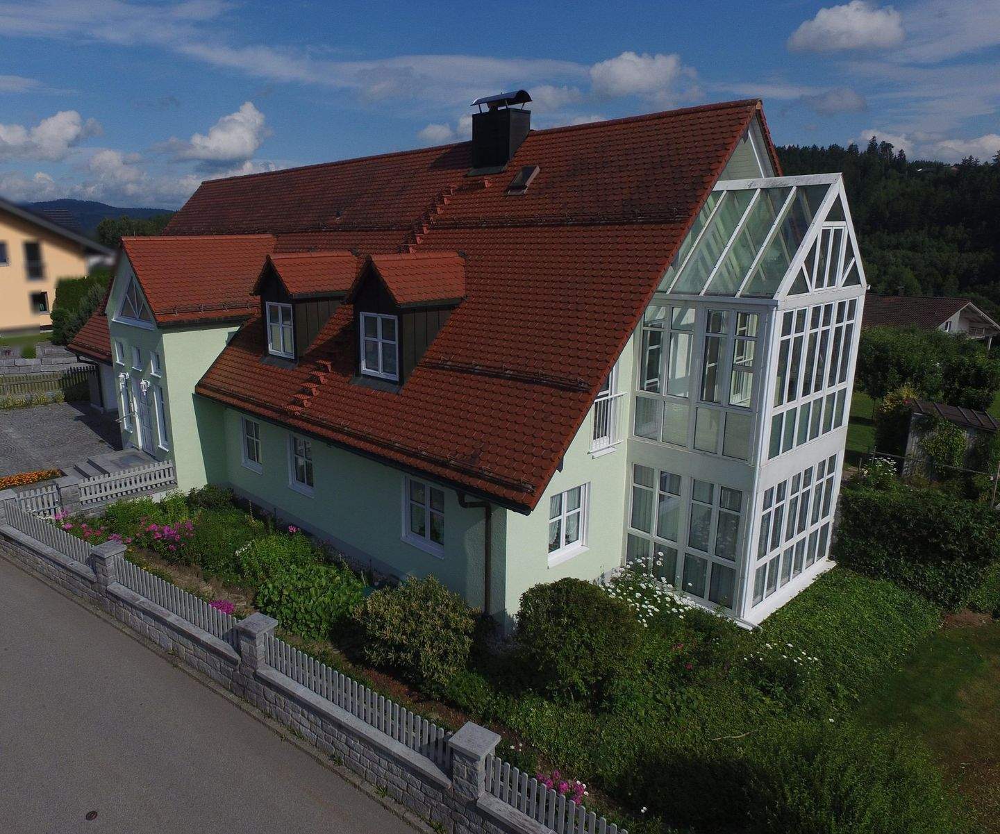 Top-gepflegtes 3-Familien-Haus in traumhafter Wohnlage von Regen – Regen – Vorschaubild 4